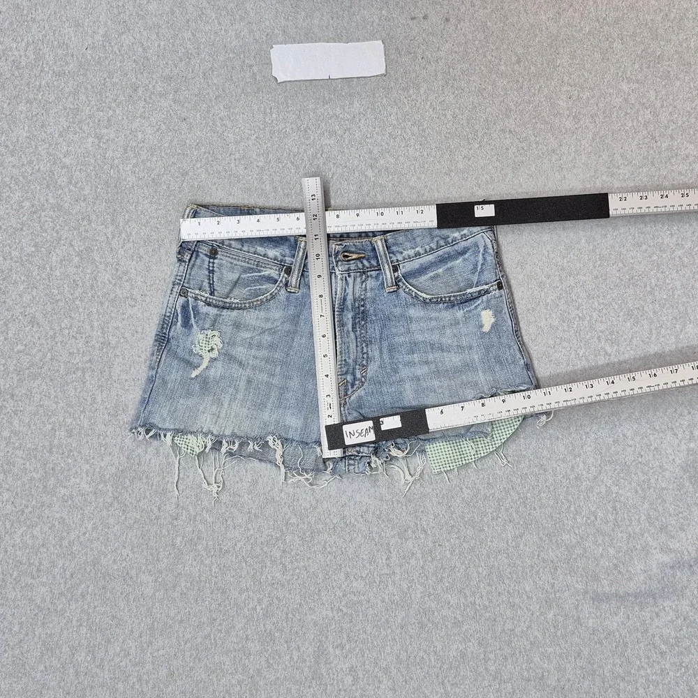 VINTAGE American Eagle Women Shorts 29 Light Blue Cutoff Y2K READ